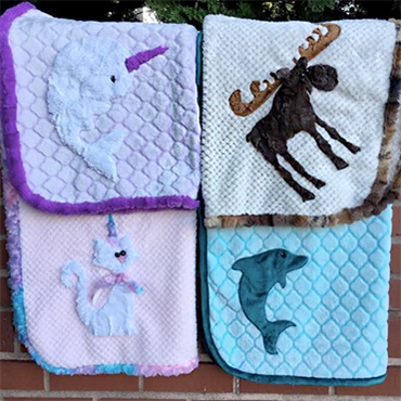 Cuddle Blanket with Applique ""